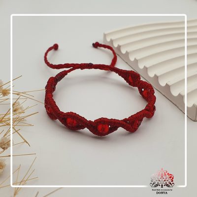 دستبند بافت مکرومه مارپیچی قرمز